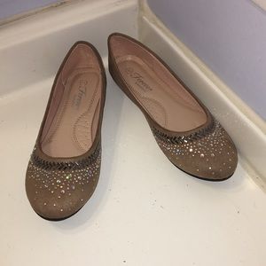 Forever comfort shoes